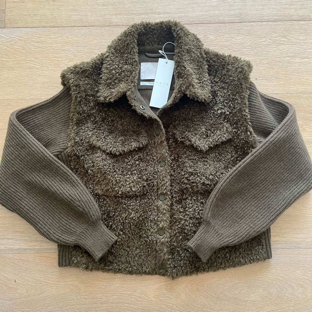 Yaya jacket in army green sz 34
